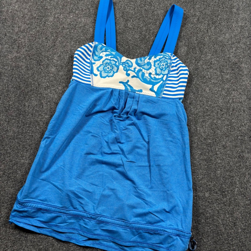 Lululemon Tank Top Women 4 Blue‎ Floral Stripe Strappy Yoga Gym